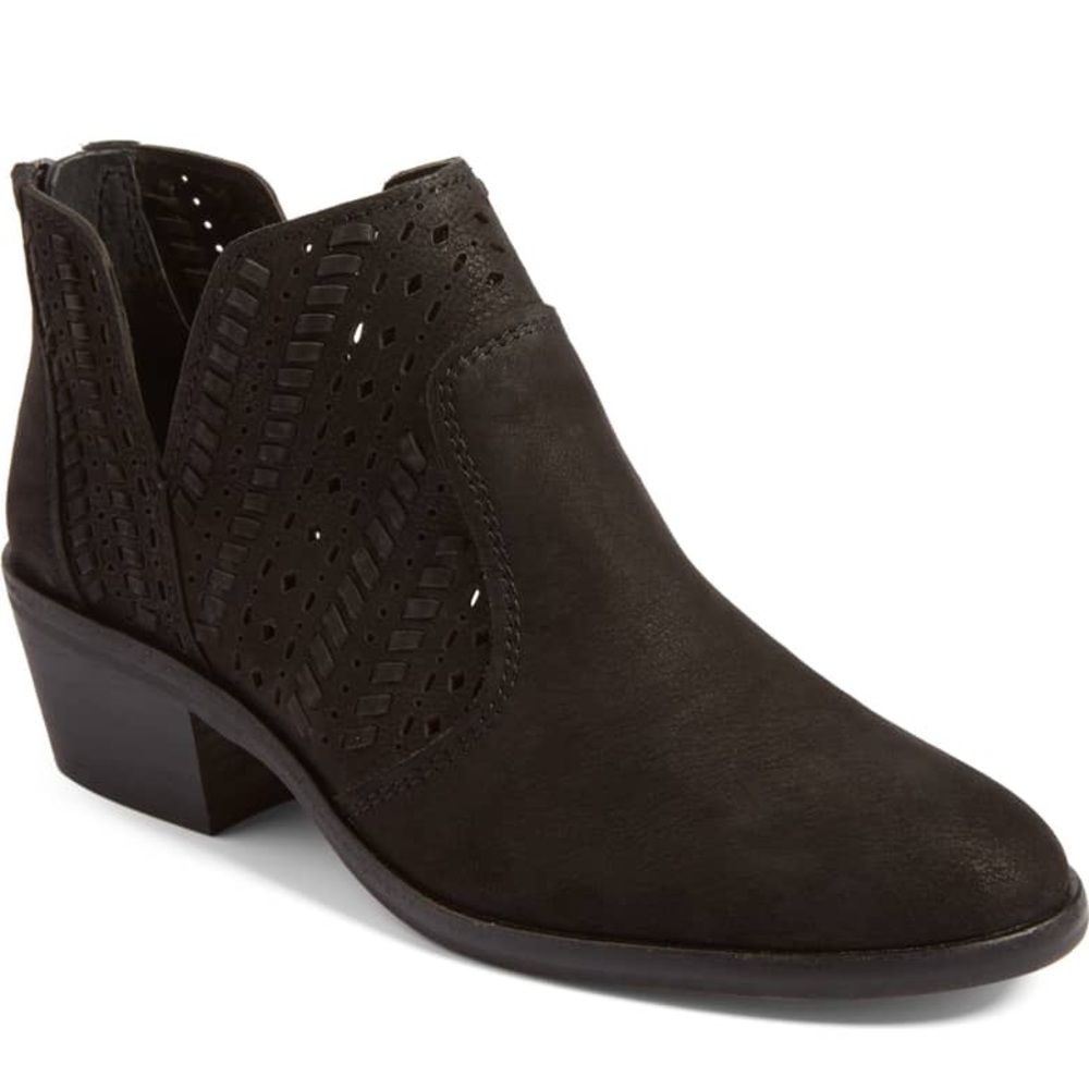 Vince Camuto “Prasata” booties